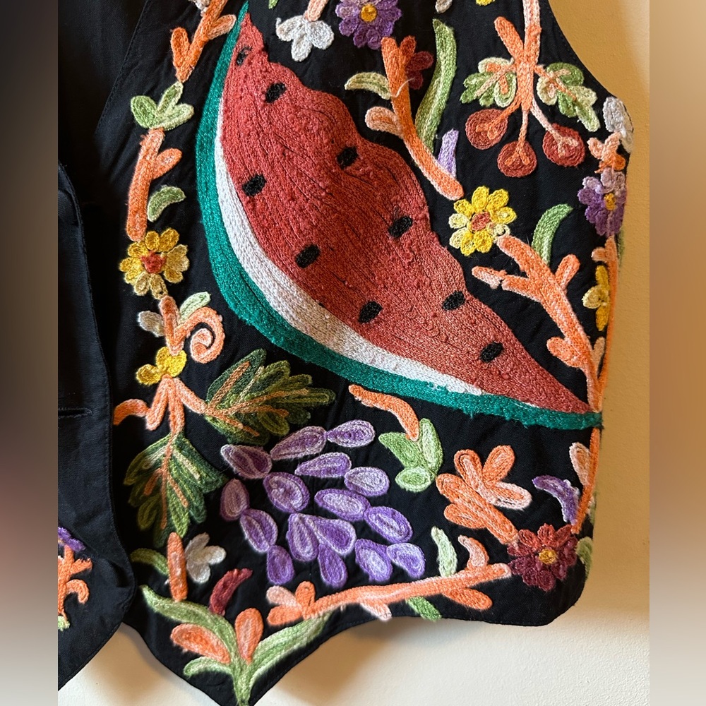 Moda International Embroidered Fruit and Flower Vest Unique Artsy - Picture 2 of 7